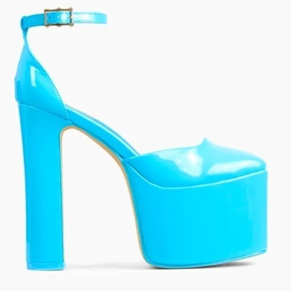 2-PLATFORM block heels ankles straps patent leather.