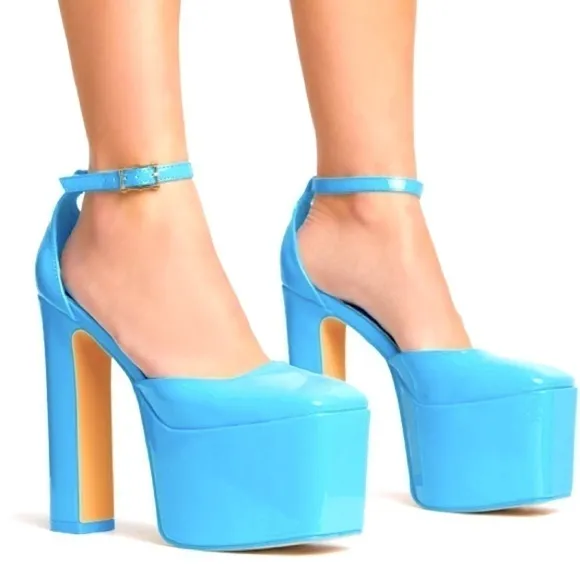 2-PLATFORM block heels ankles straps patent leather.