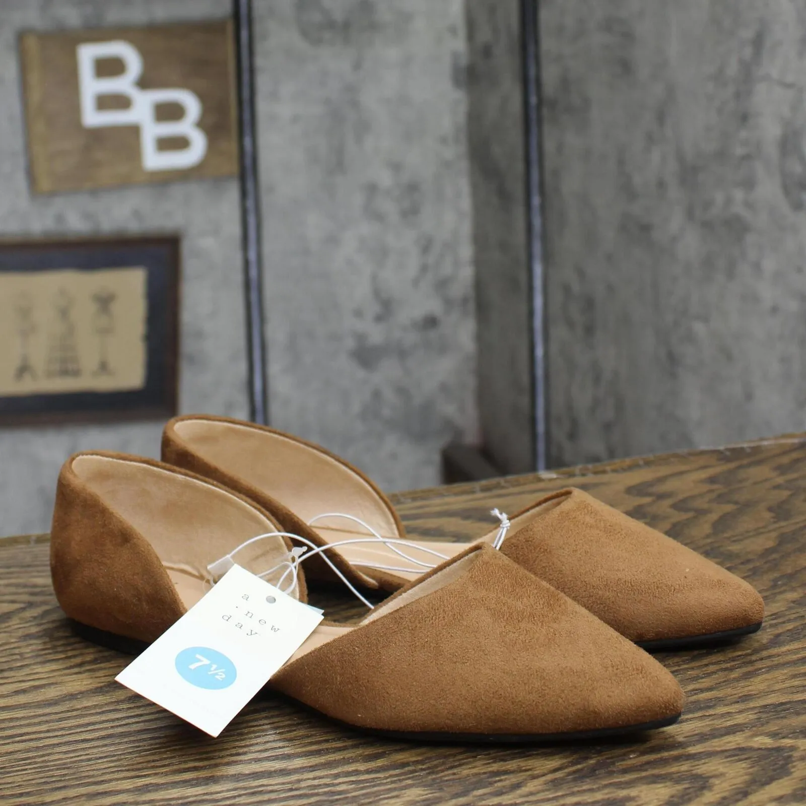 A New Day Womens Julie Ballet Flats with Memory Foam Insole Cognac Brown 7.5M