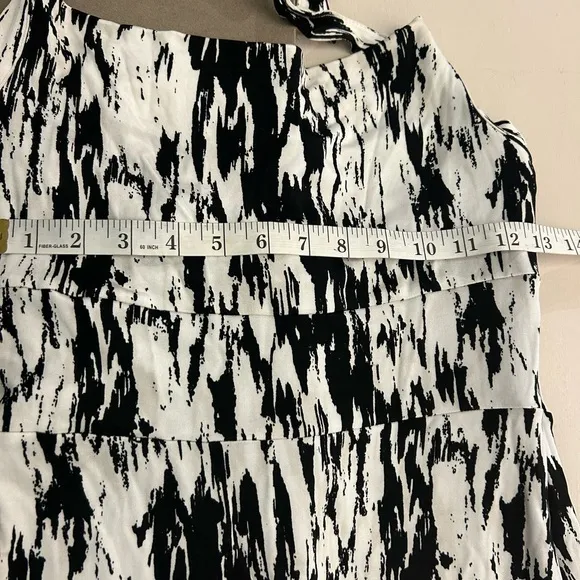 ANN TAYLOR Black and White Sleeveless Sundress with Spaghetti Straps size 2
