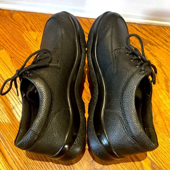 APEX LEGENDS Y900M Men's Walking Shoes 100% Leather Sz 15 LIKE NEW CONDITION’n