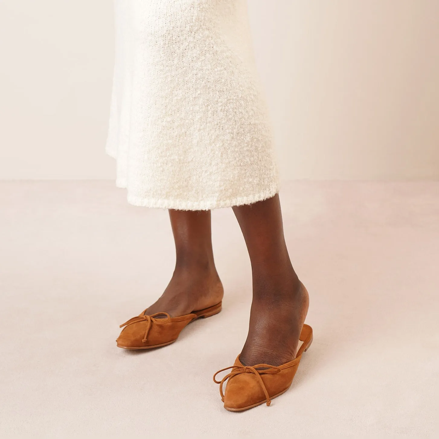 Ballerimu tan suede flat mules