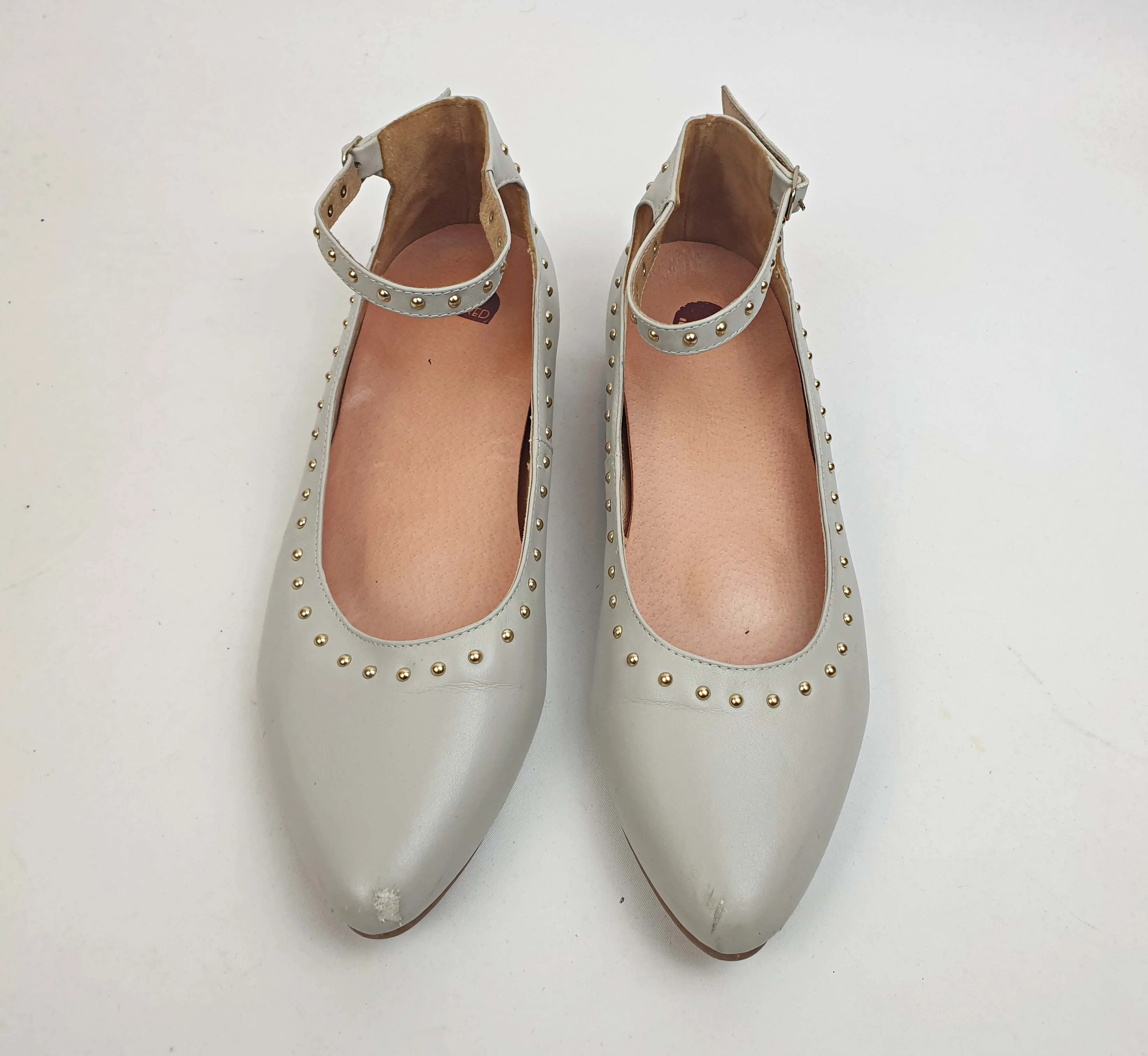 Bared grey leather shoes with ankle strap size 39