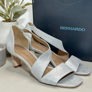 Bernardo Camille Pumps Silver Tumbled Metallic Suede Kitten Heels Women's US 9M