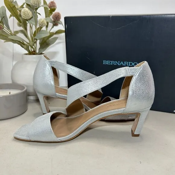 Bernardo Camille Pumps Silver Tumbled Metallic Suede Kitten Heels Women's US 9M