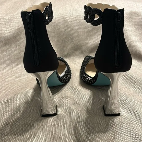 Betsey Johnson SB Jad Fishnet Evening Pump