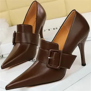Black Leather Shoes: Buckled Shoes