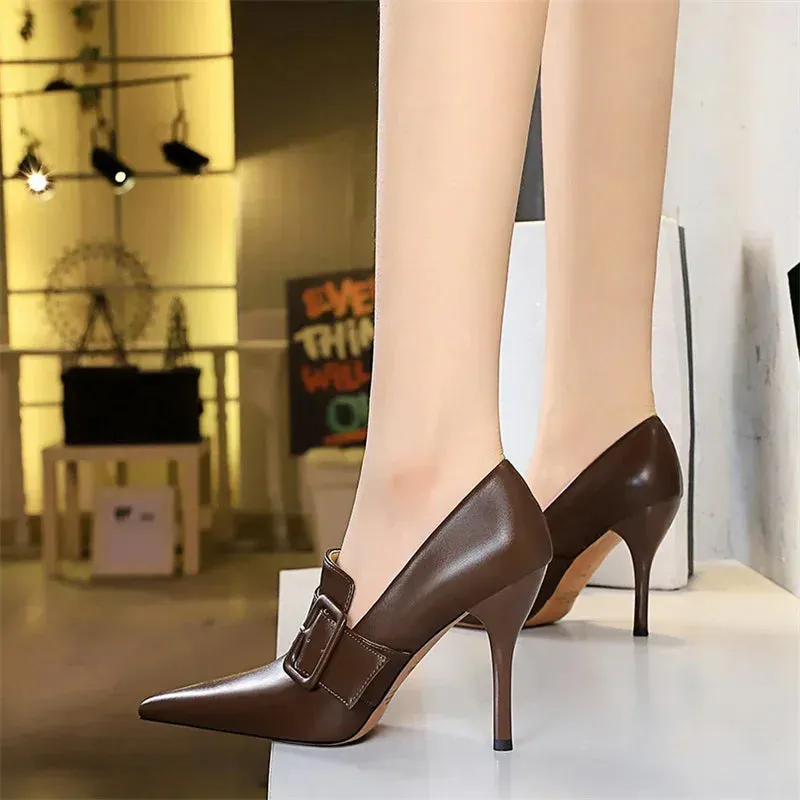 Black Leather Shoes: Buckled Shoes
