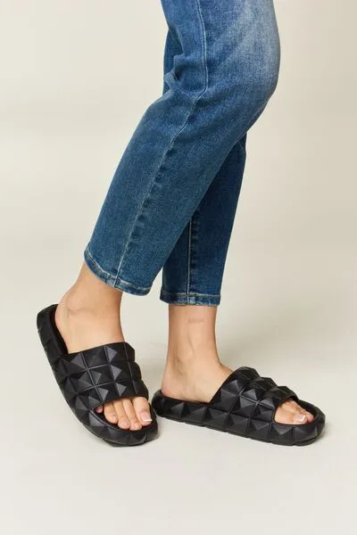 Black Pyramid Stud Toe Band Footbed Sandals