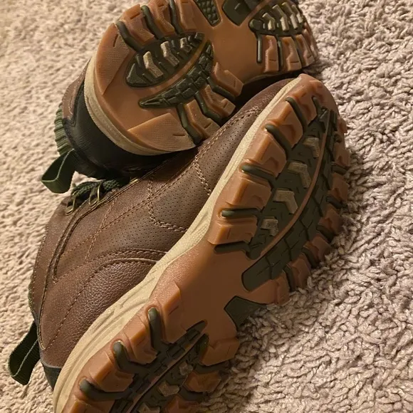 Boy Toddler Shoes Brown With Green Lace RBX US size 13