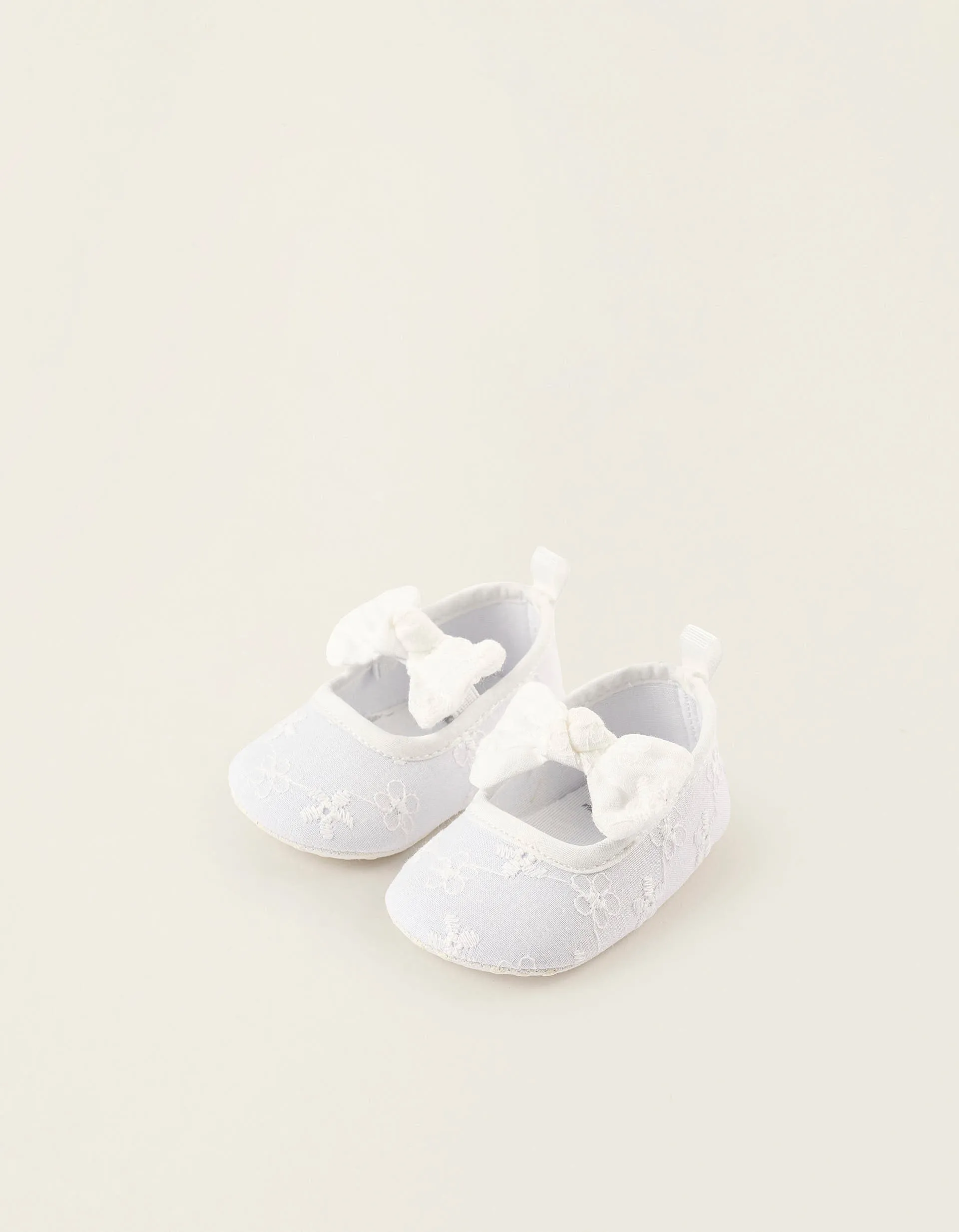 Broderie Anglaise Ballerina Flats with Bow for Newborn Girls, White