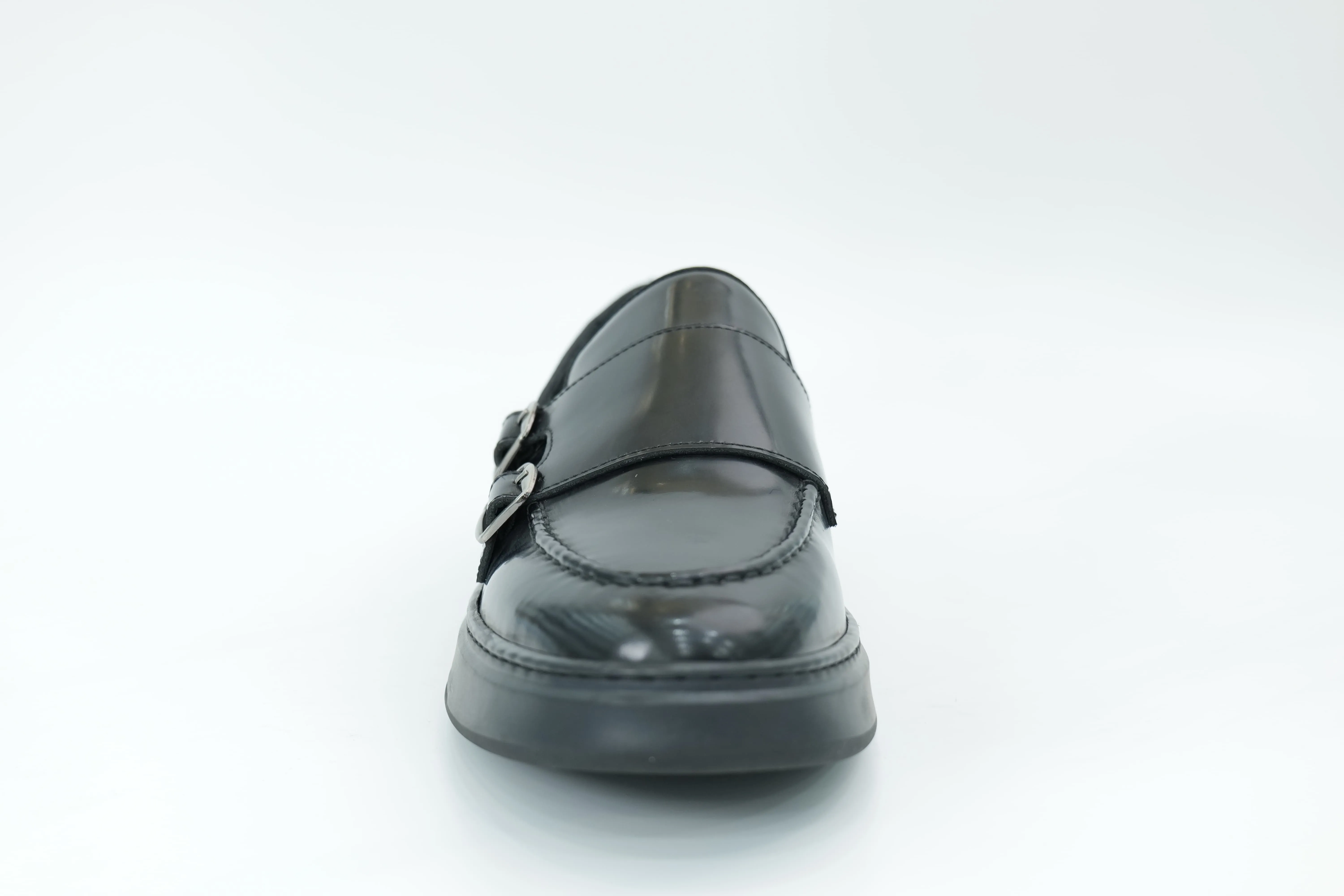 Casual shoes