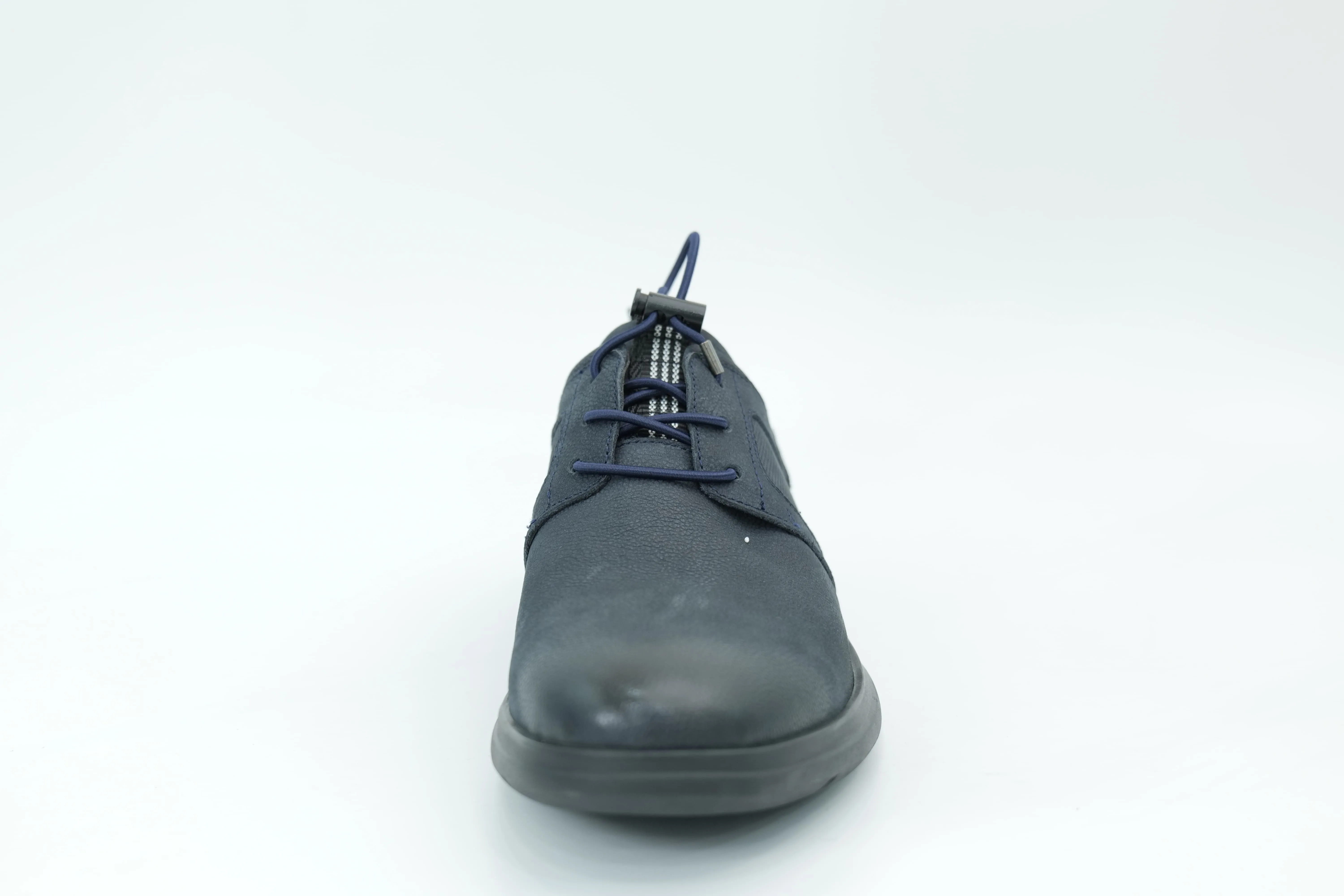 Casual shoes