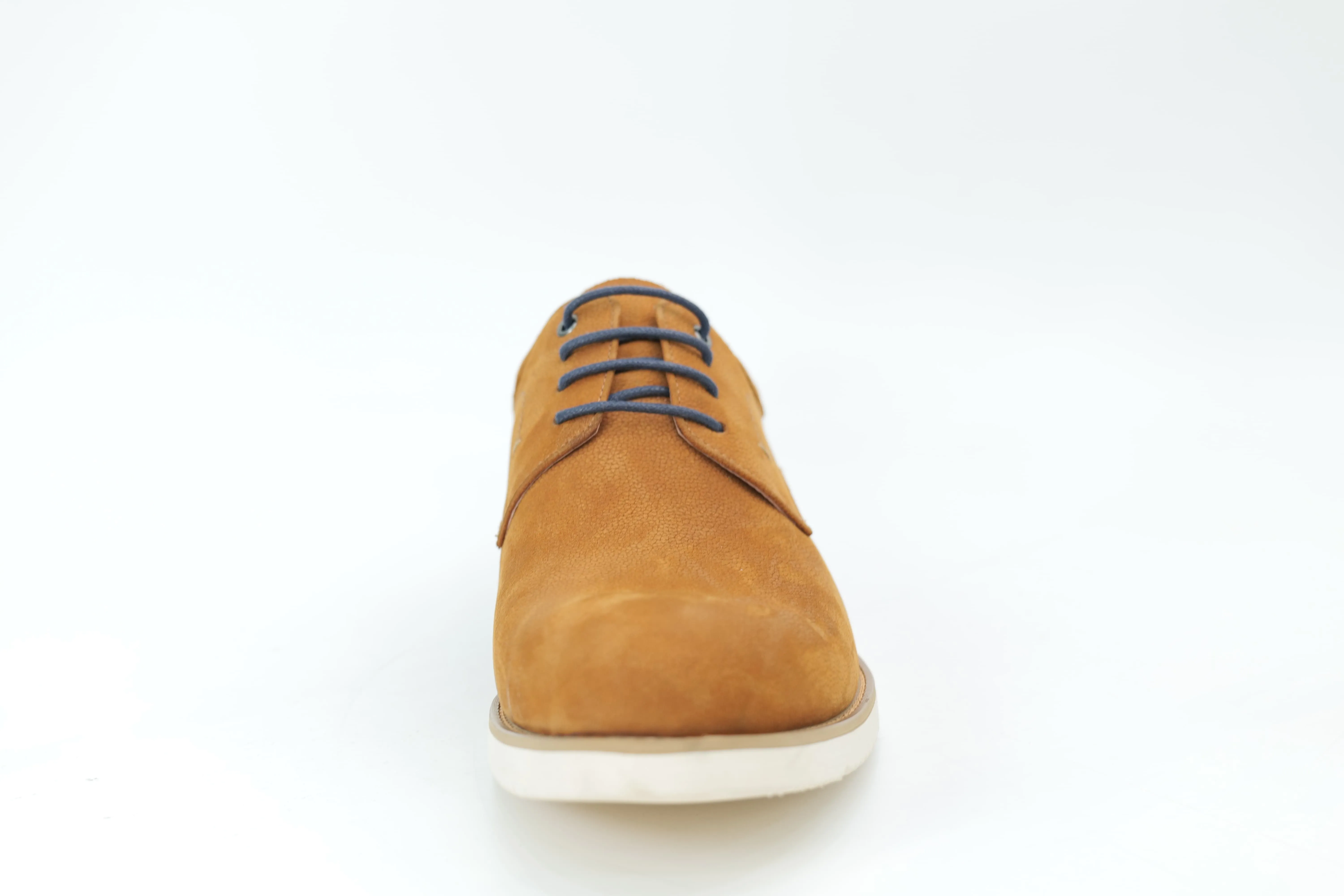 Casual shoes