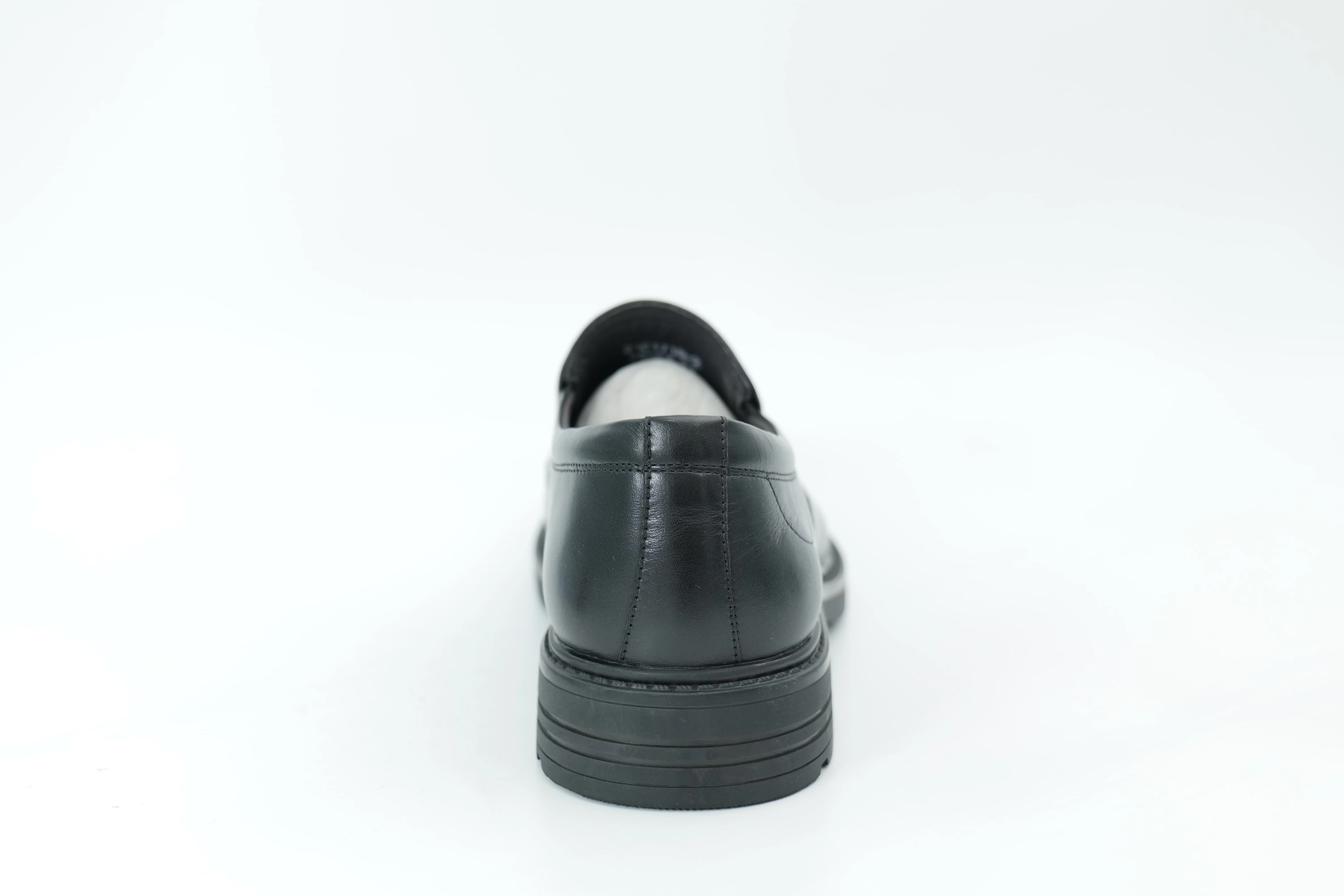 Casual shoes