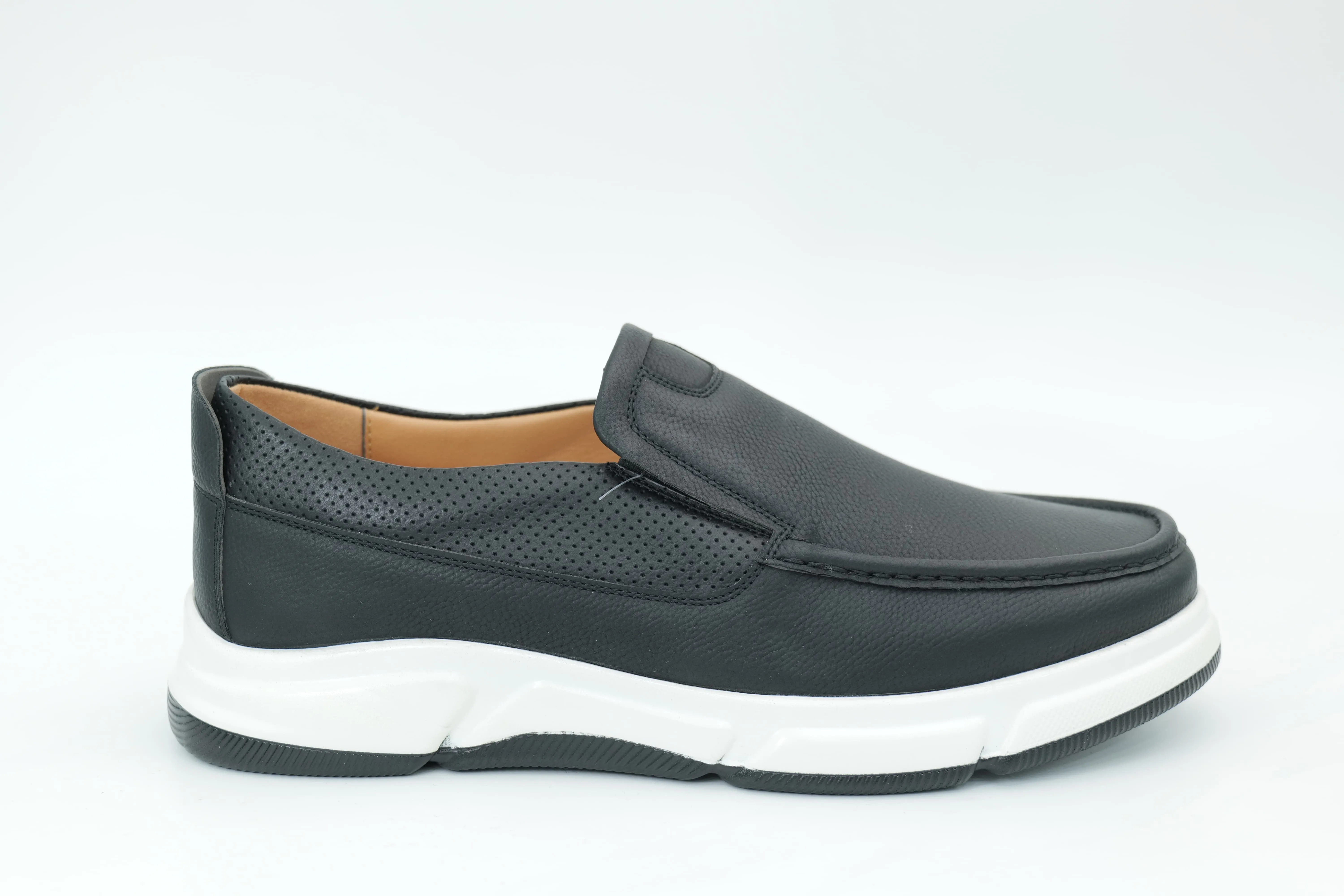 Casual shoes