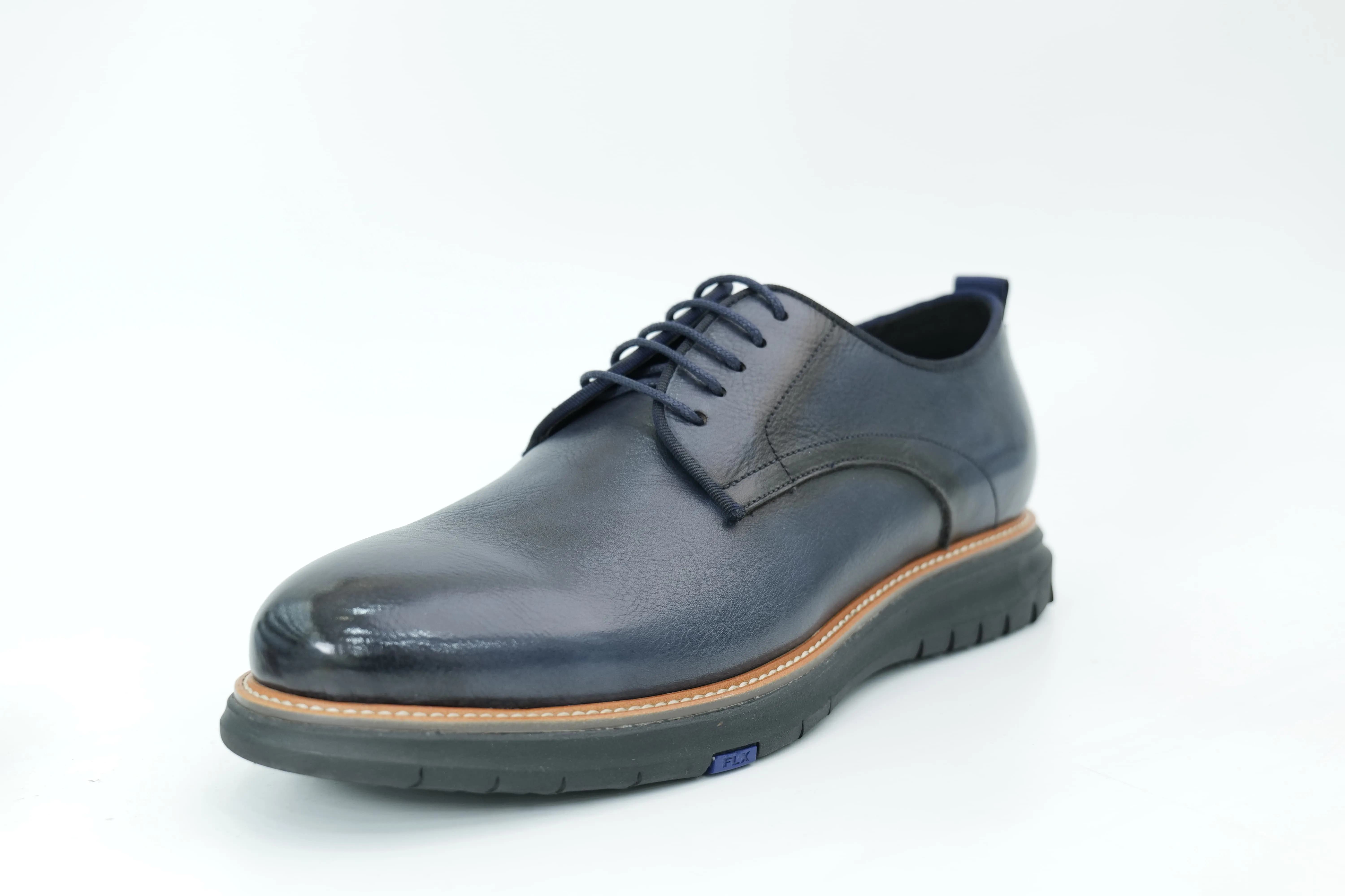 Casual shoes