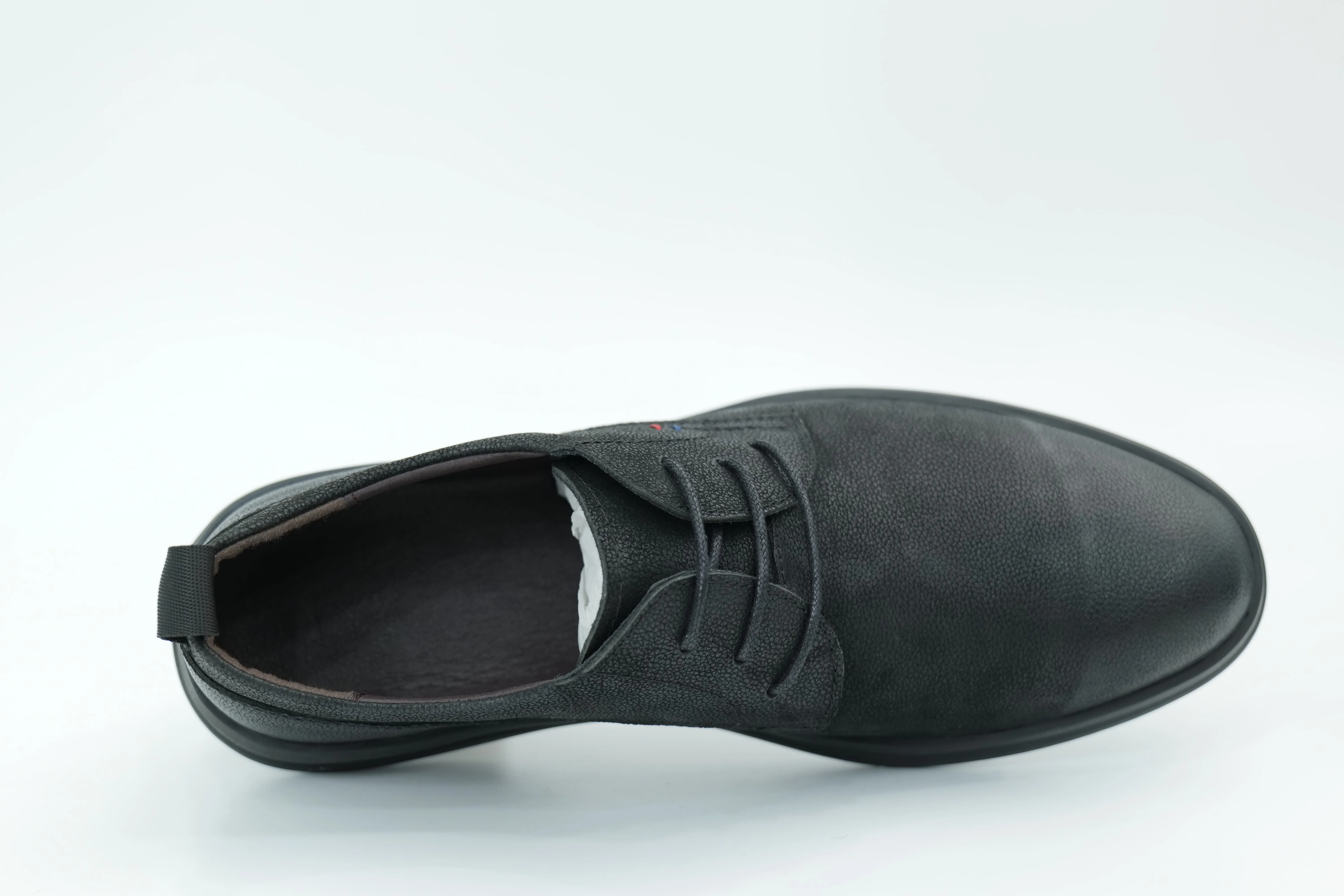 Casual shoes