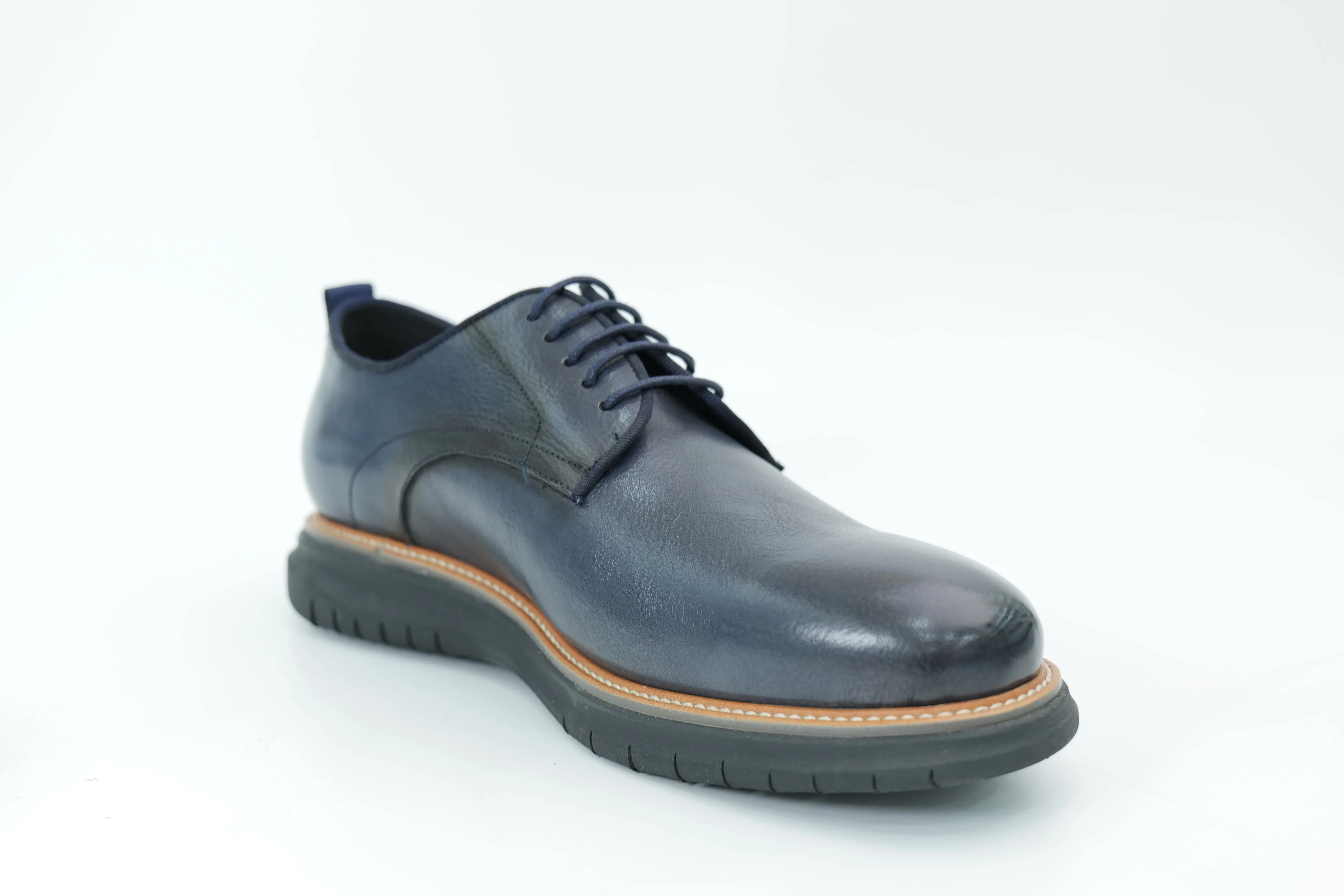 Casual shoes