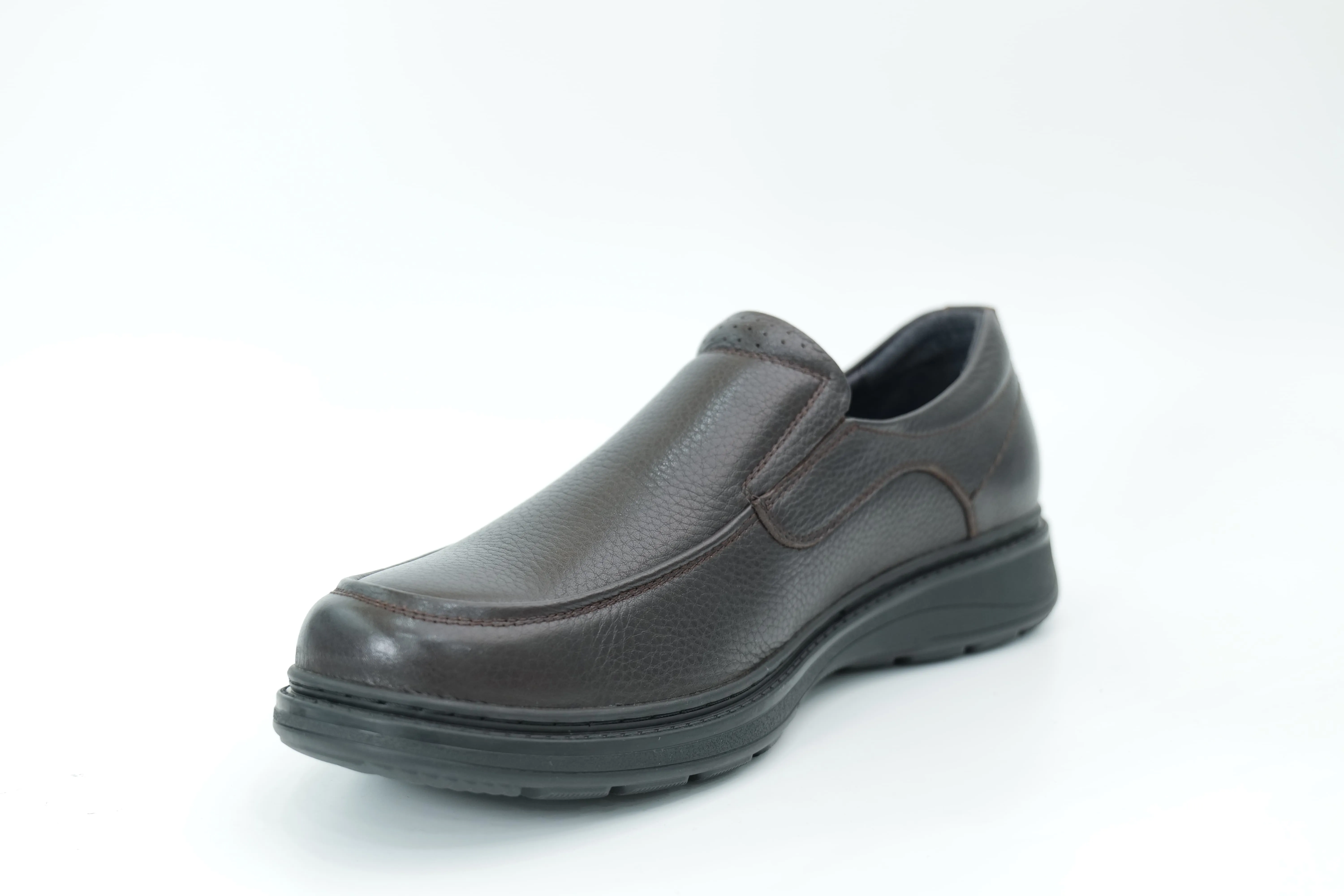 Casual shoes