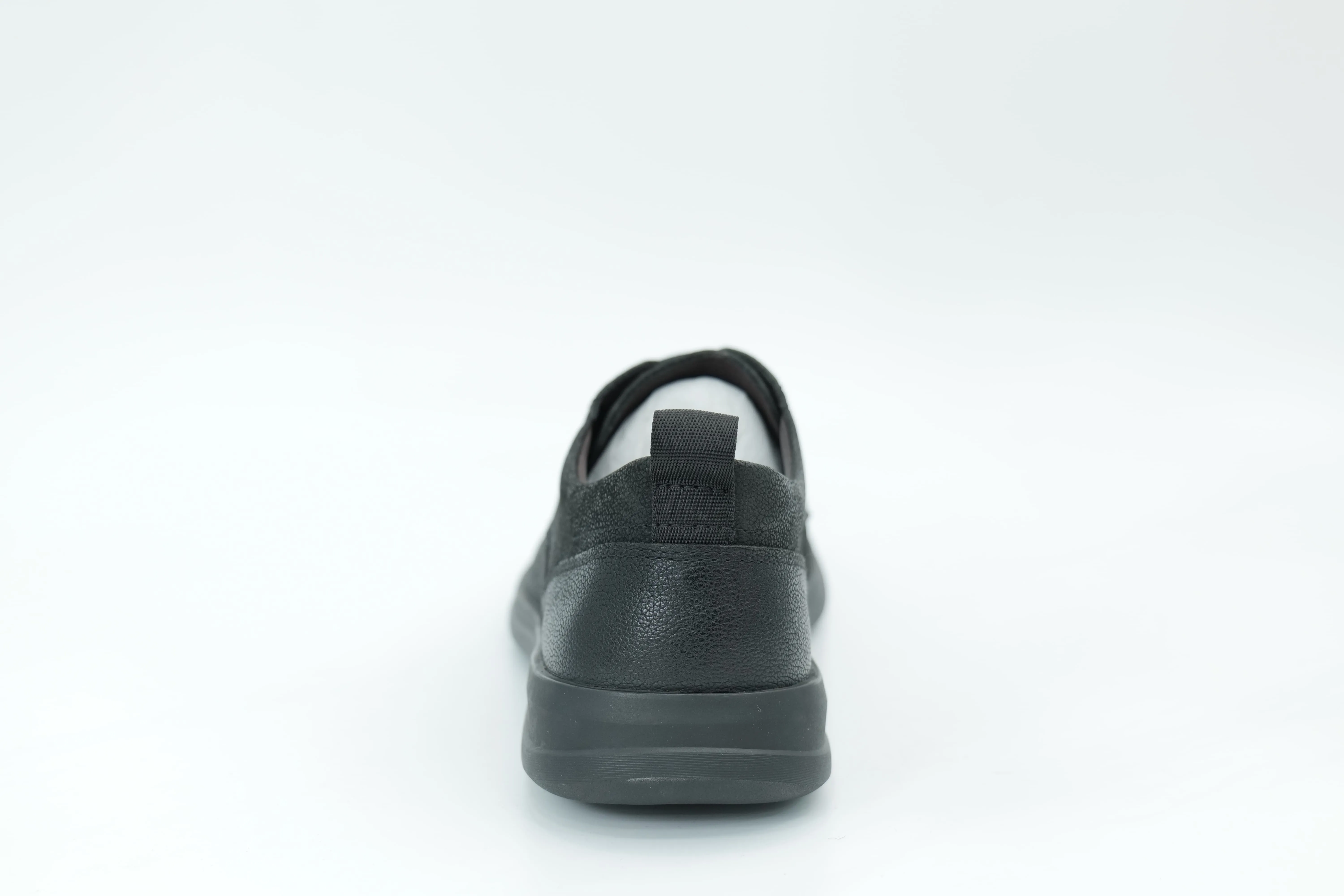 Casual shoes