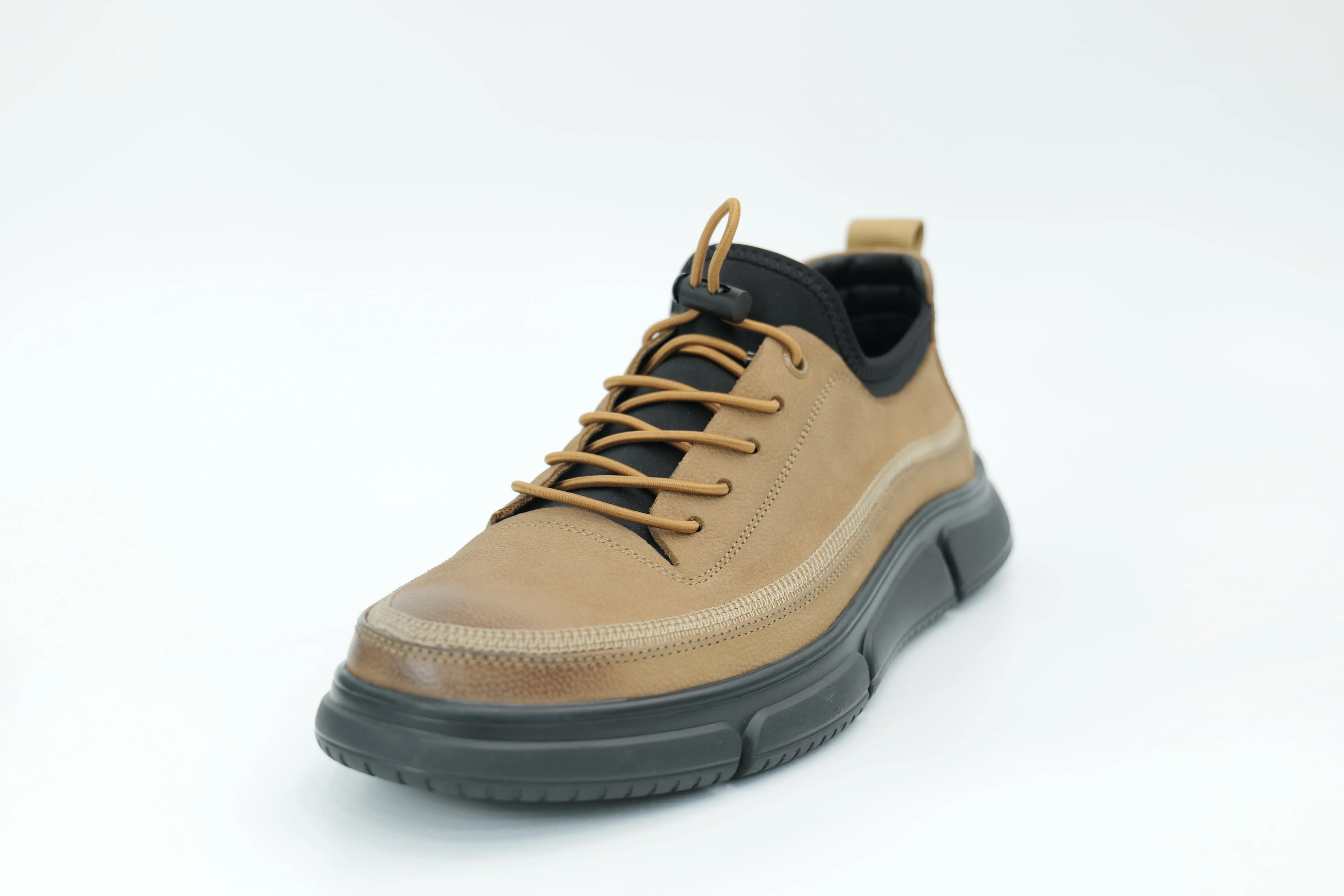 Casual shoes