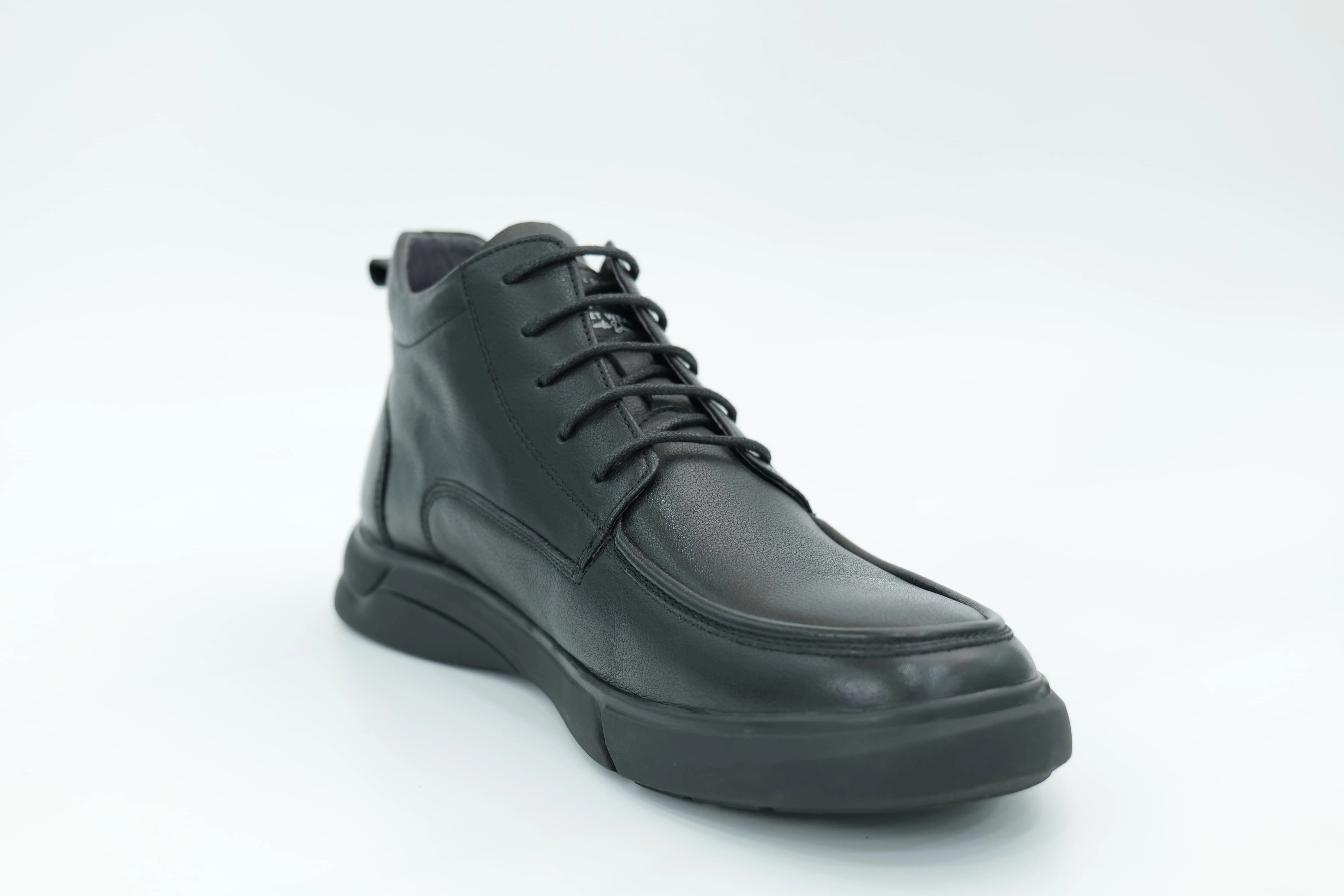 Casual shoes
