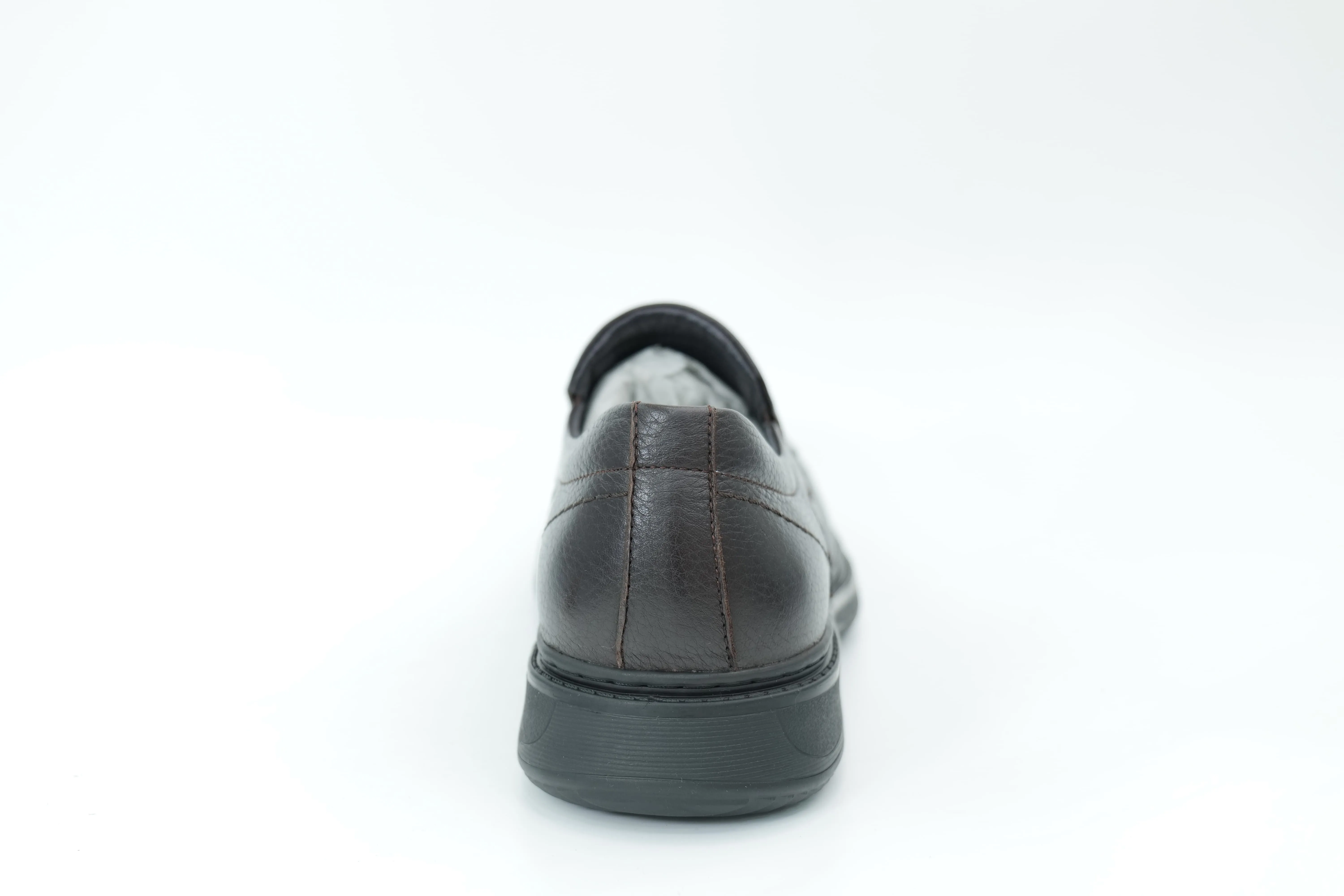 Casual shoes