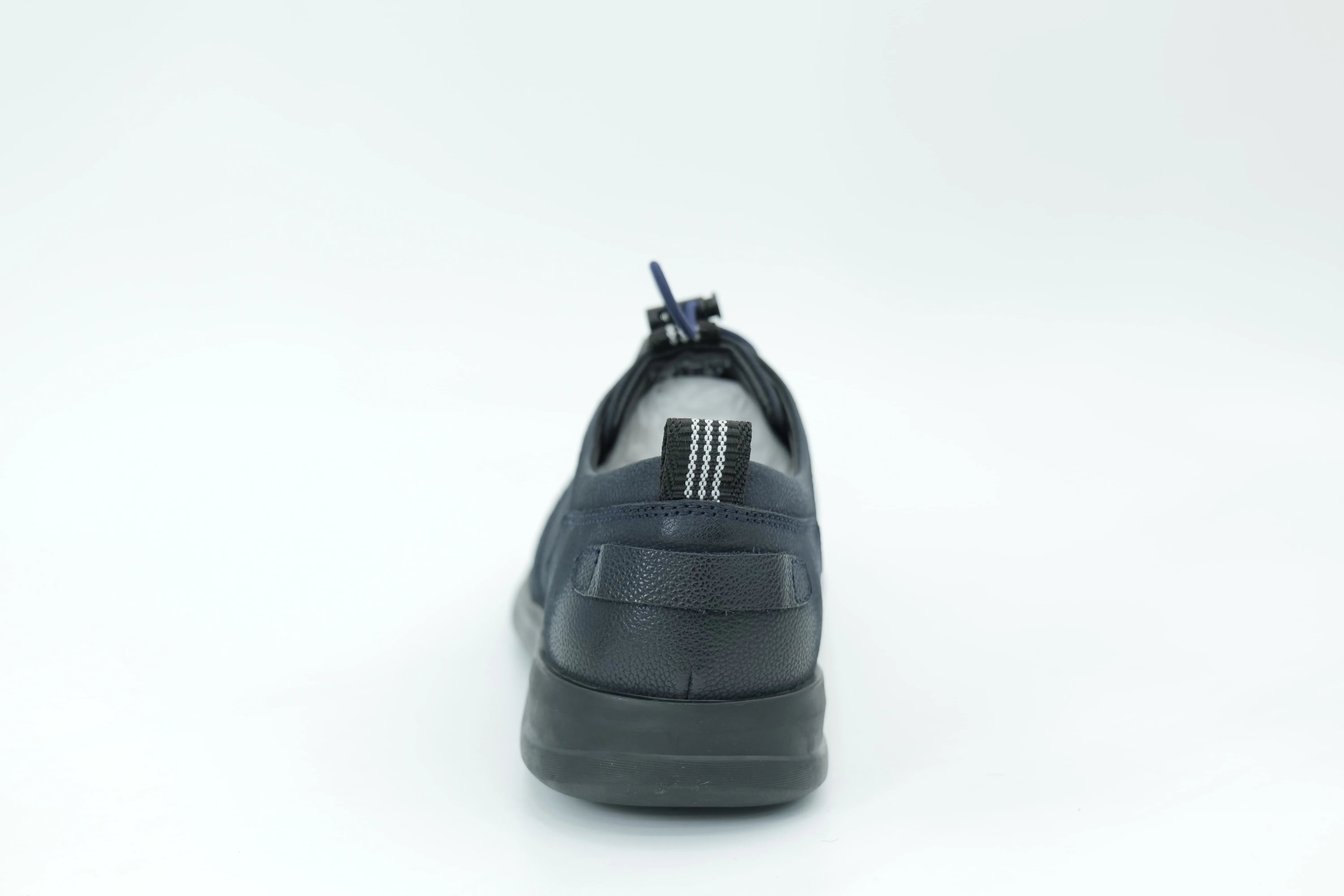 Casual shoes