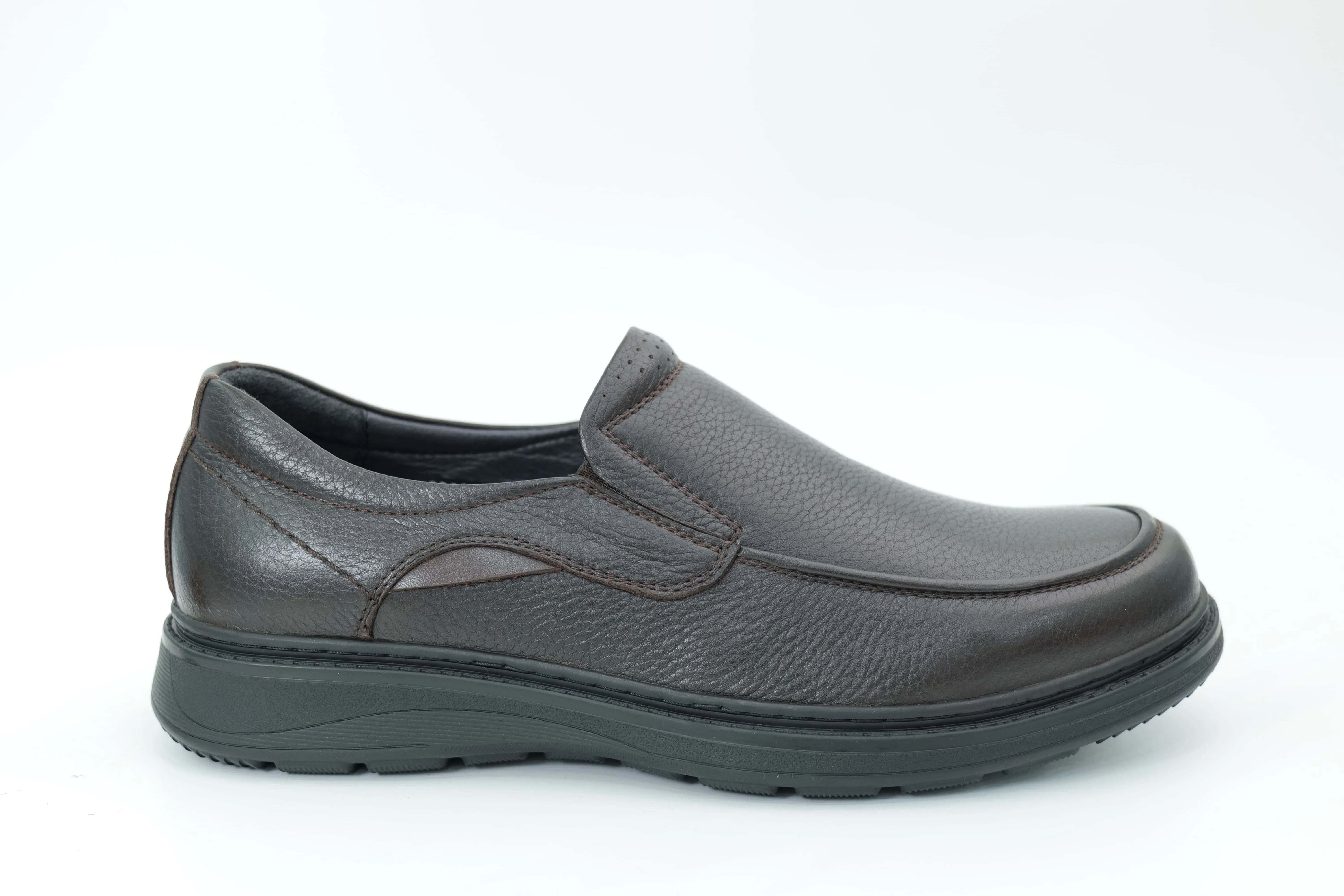Casual shoes