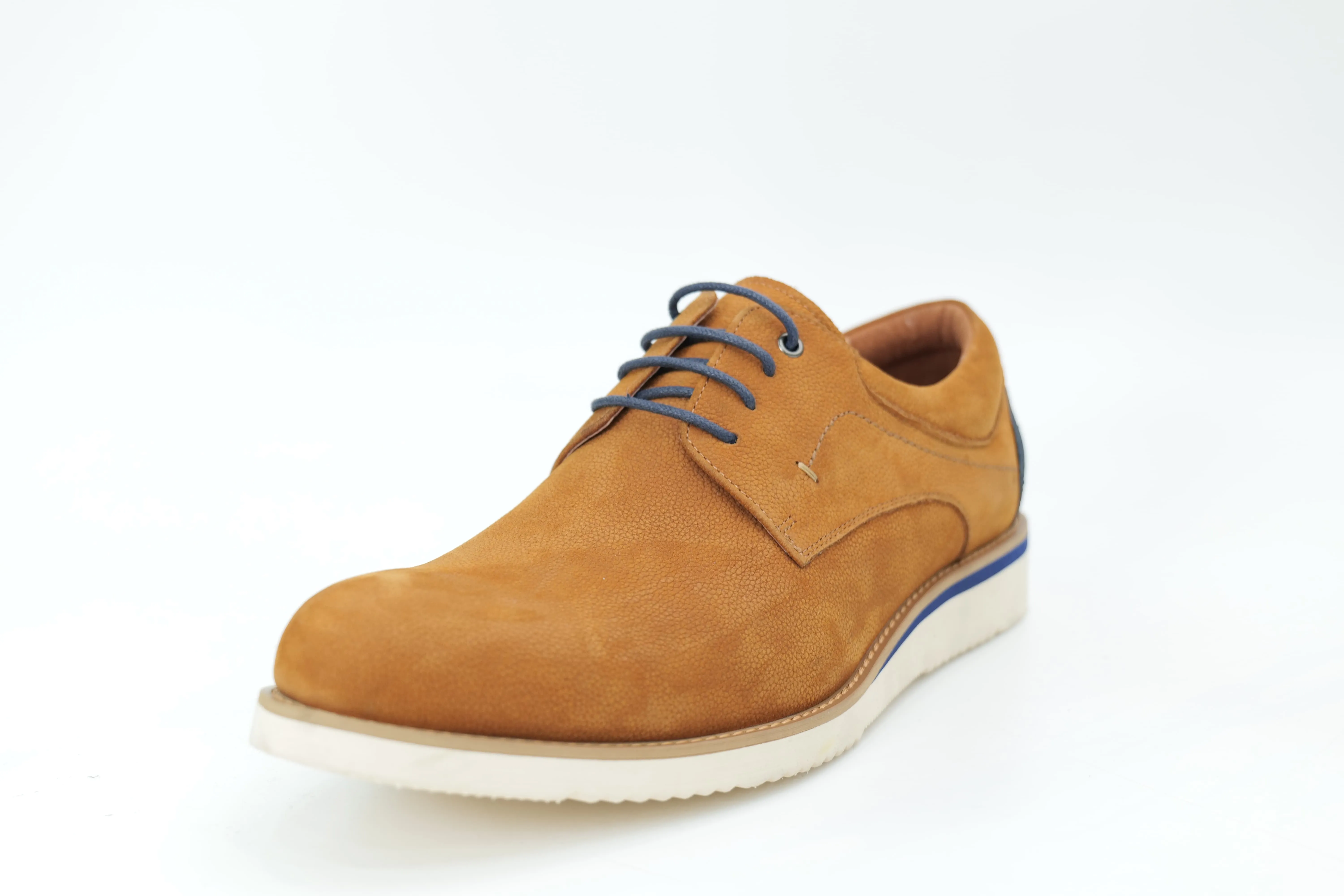 Casual shoes