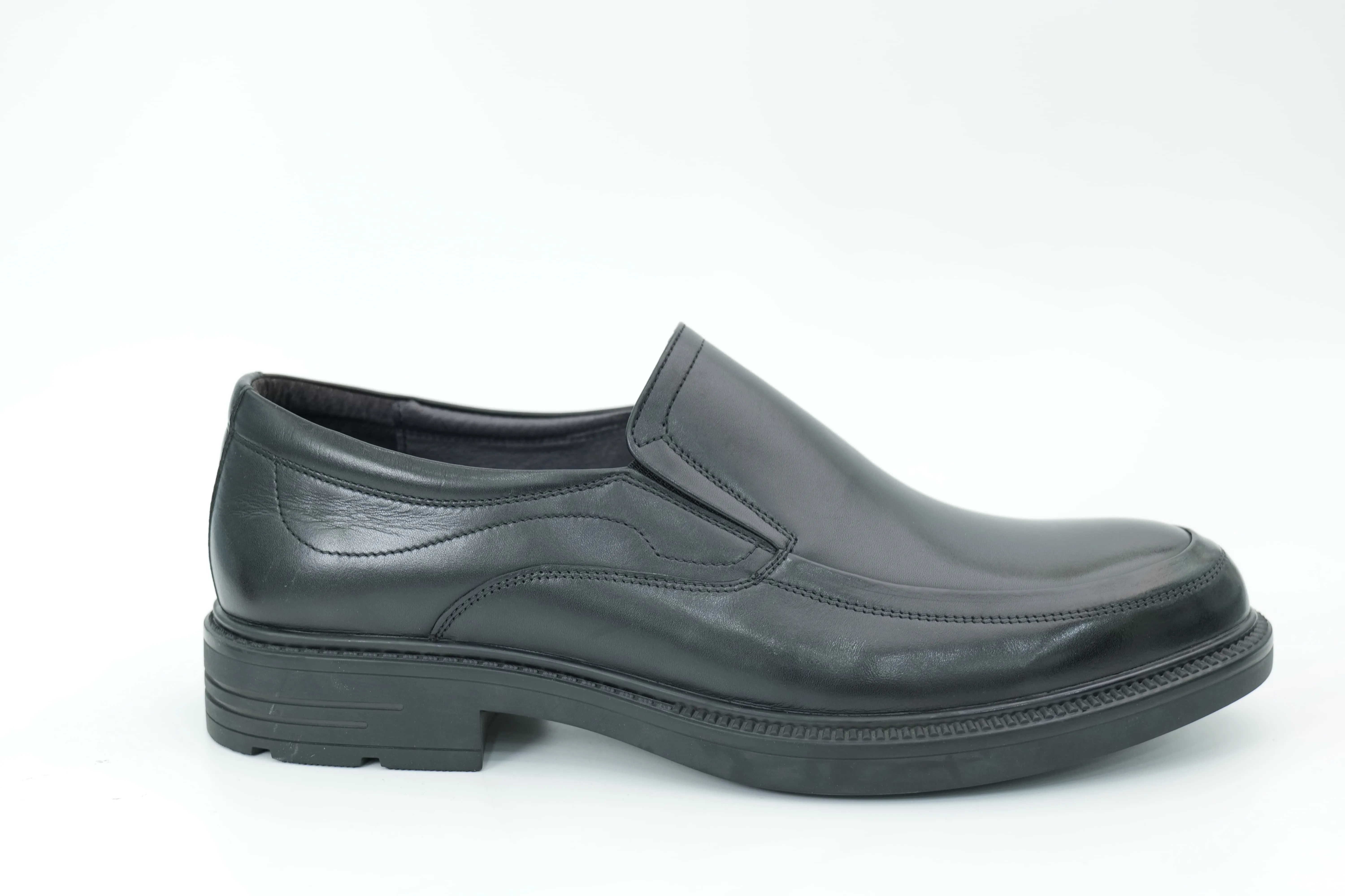 Casual shoes