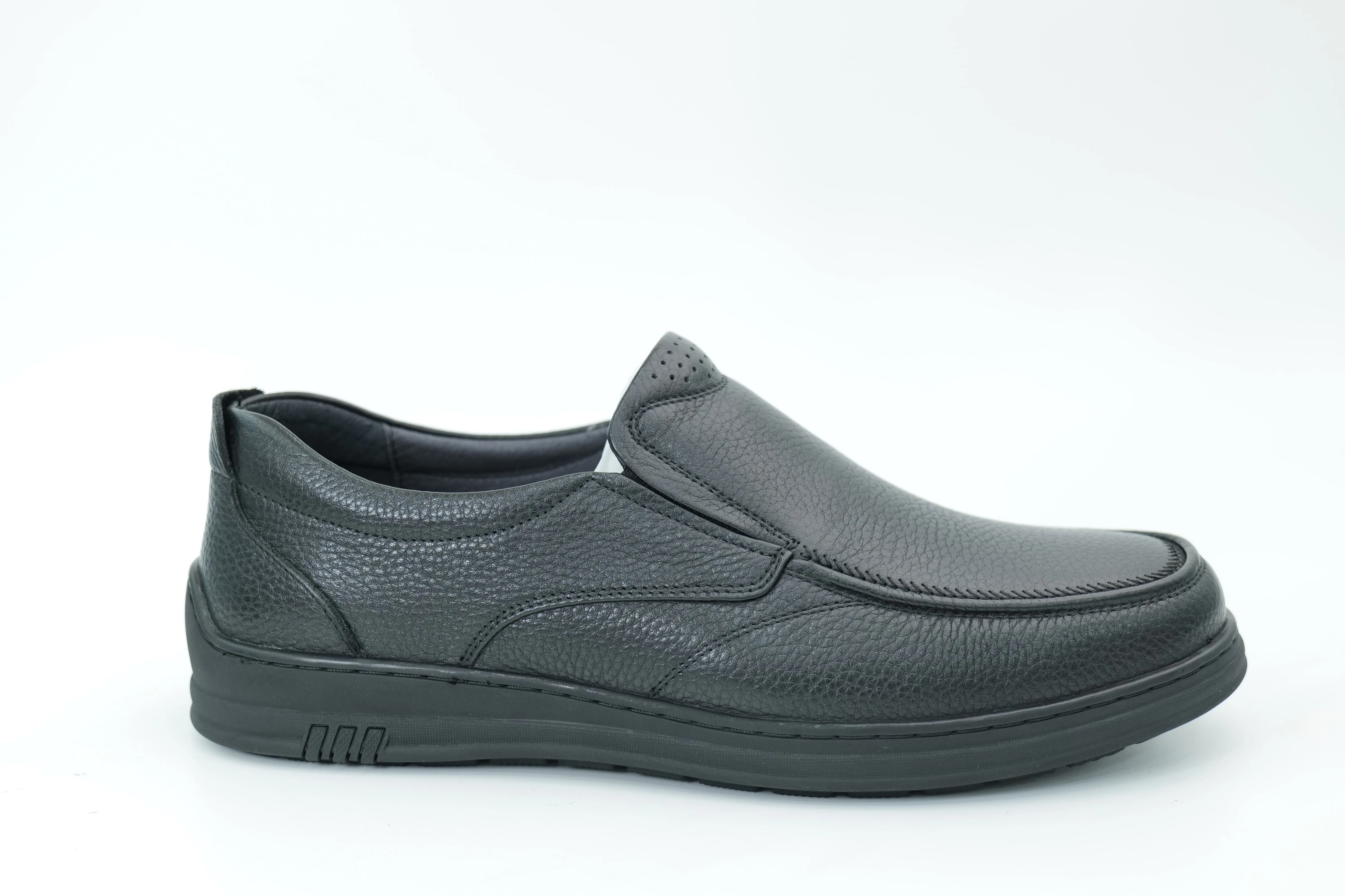 Casual shoes