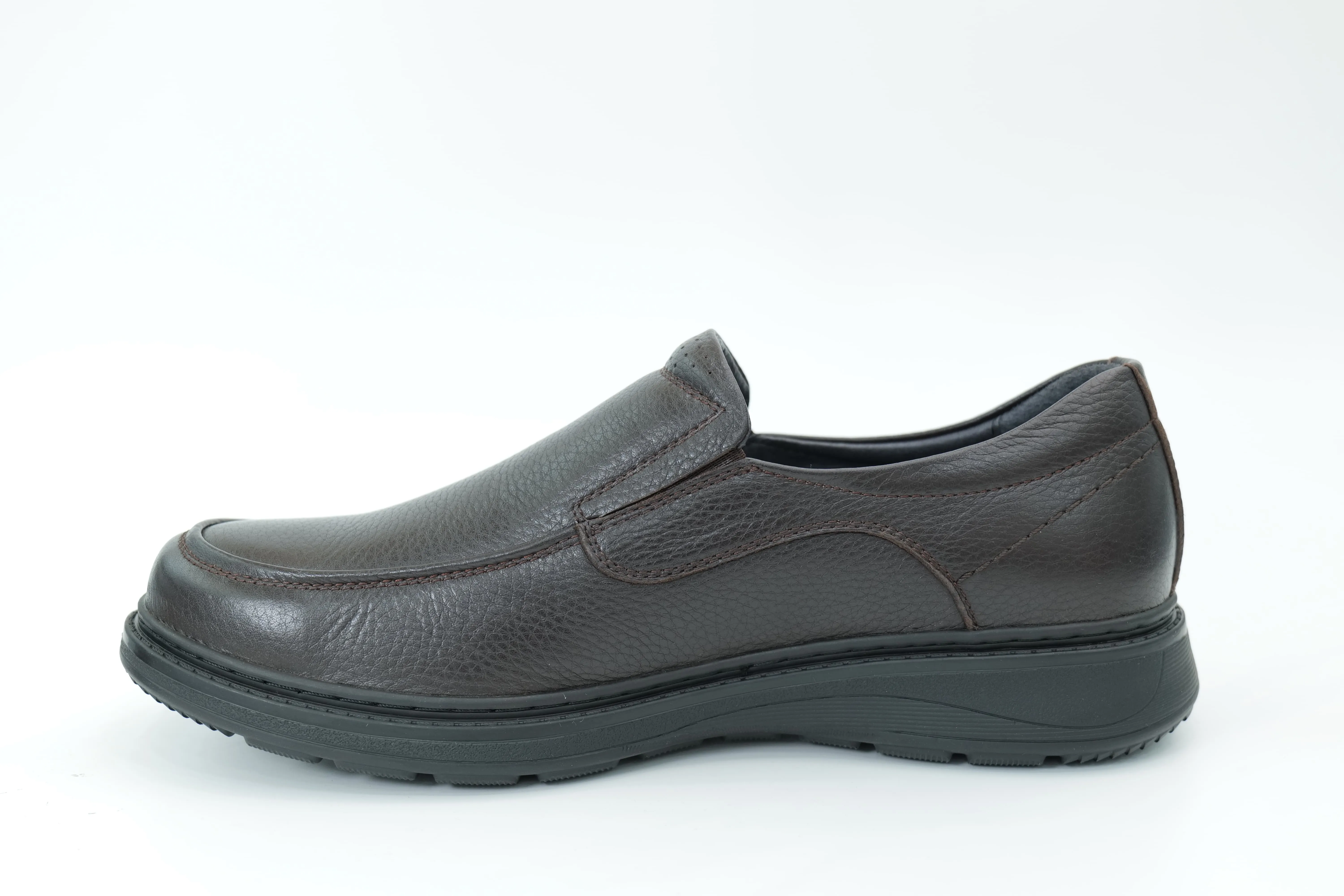 Casual shoes