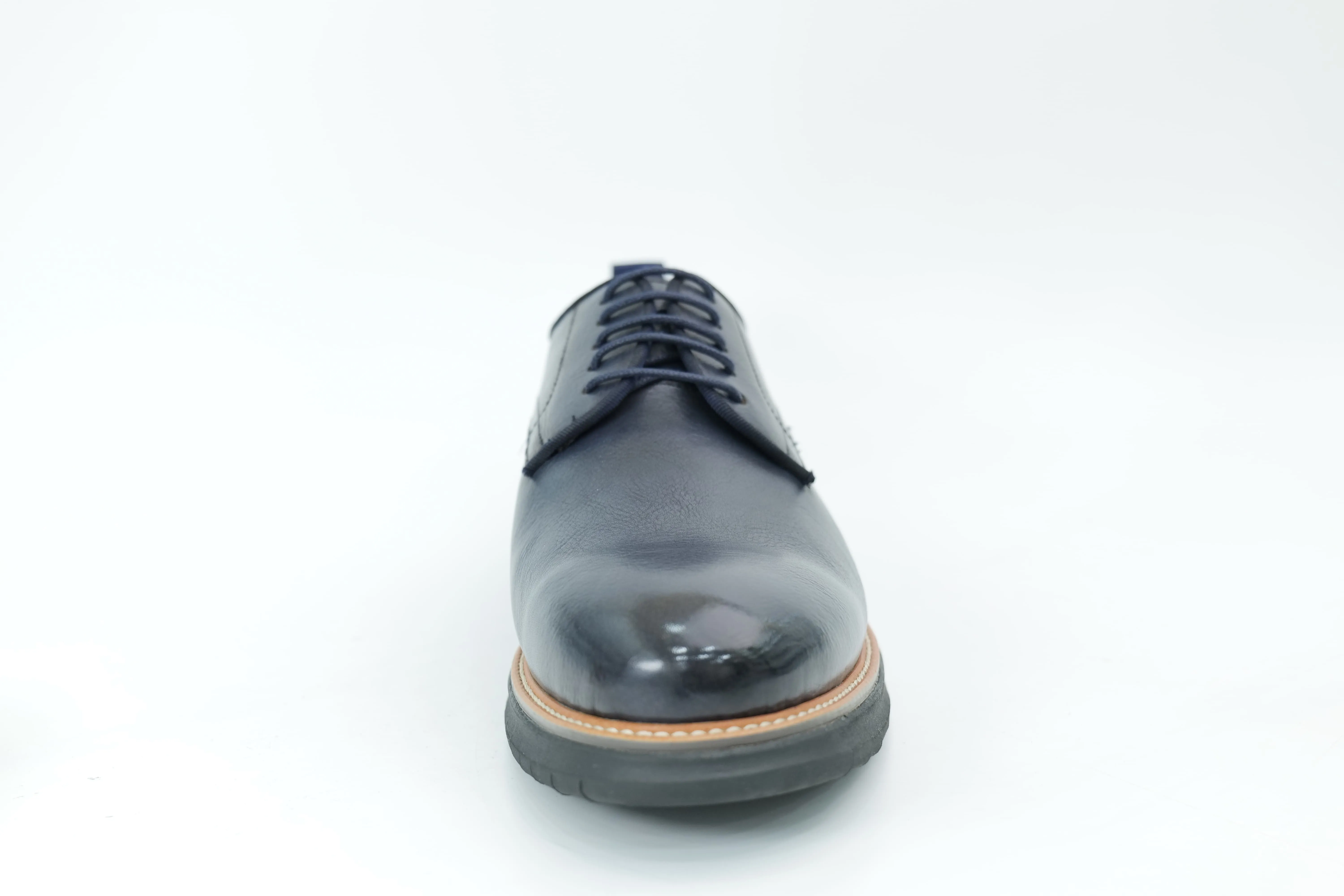 Casual shoes