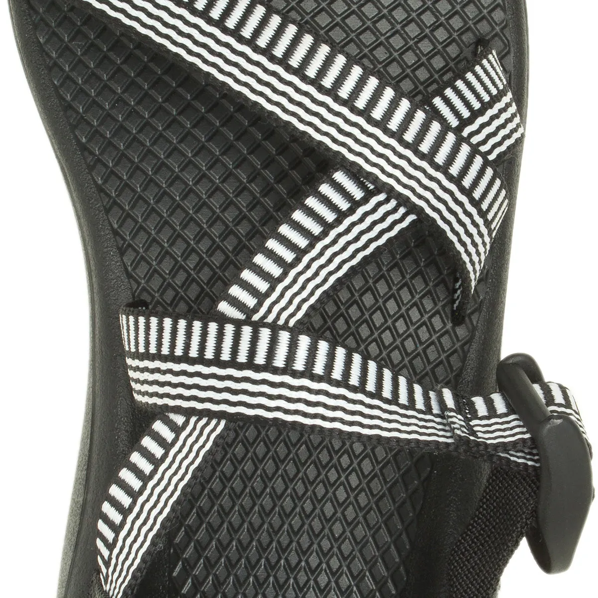 Chaco JCH109504 Women's Z/Cloud-Level B&W