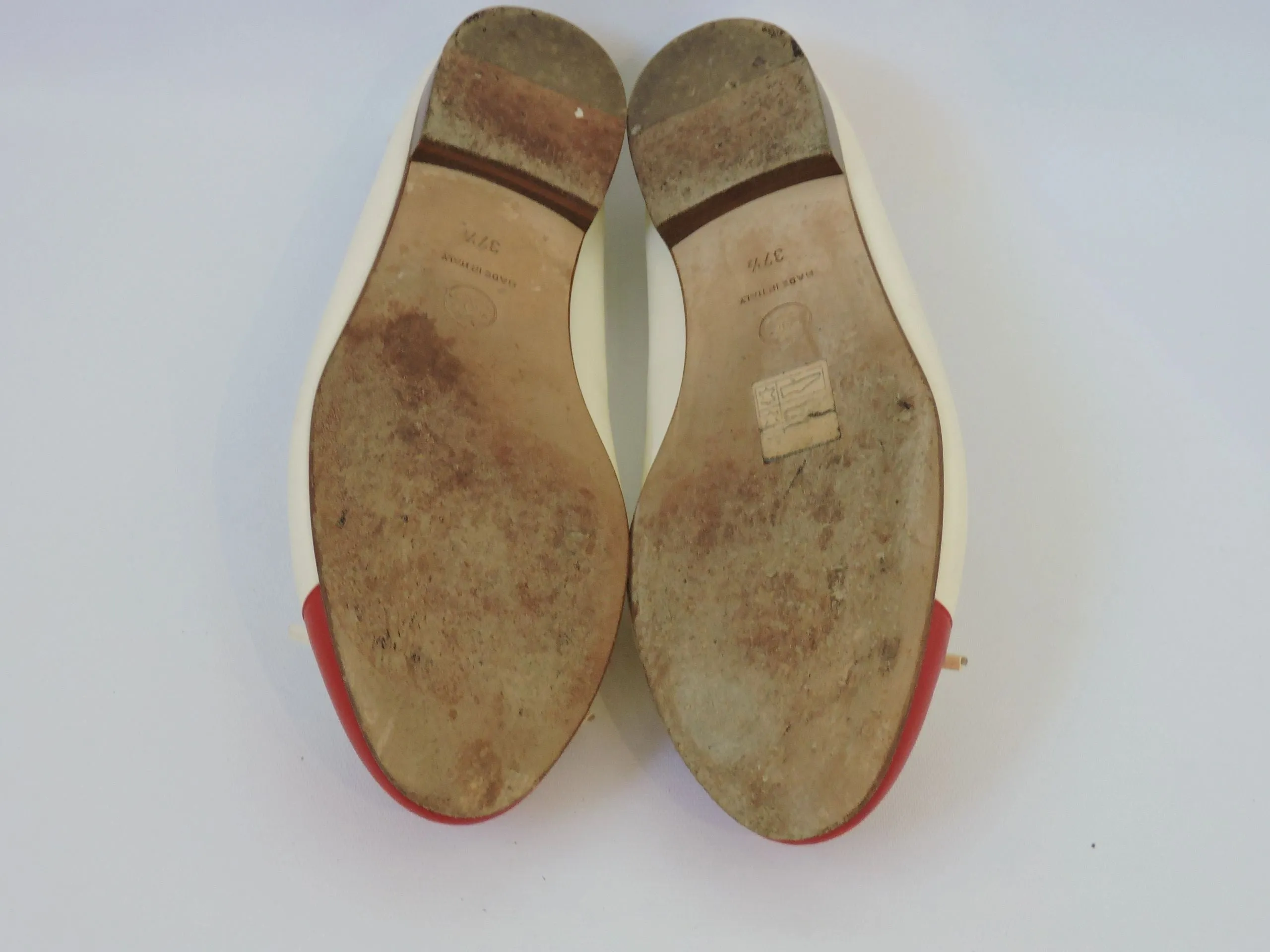 Chanel Cap-Toe Flat Size 37.5 It (7.5 Us)
