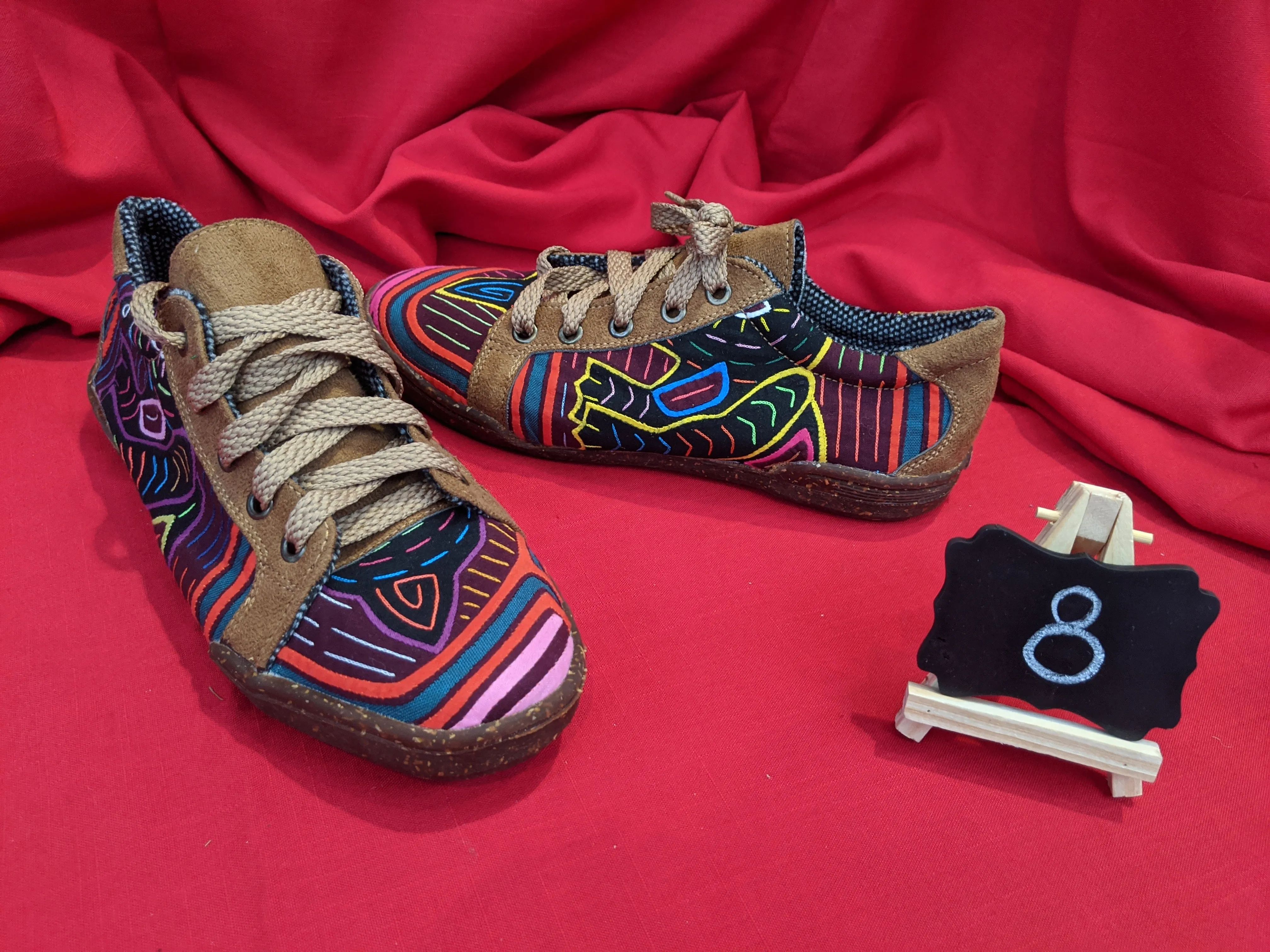 Chill Lace up Mola Shoes - Size 8 - Anfa