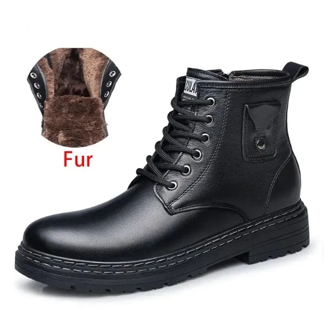 Classic fashion boots slip resistant, waterproof, comfortable and high quality.