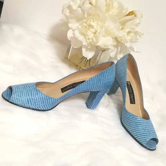 Etienne Aigner Dance Blue Leather Peeptoe Pumps Chunky Heel Made in Spain Sz 6M