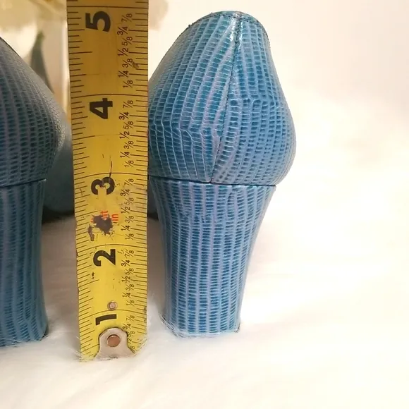 Etienne Aigner Dance Blue Leather Peeptoe Pumps Chunky Heel Made in Spain Sz 6M