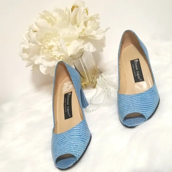 Etienne Aigner Dance Blue Leather Peeptoe Pumps Chunky Heel Made in Spain Sz 6M