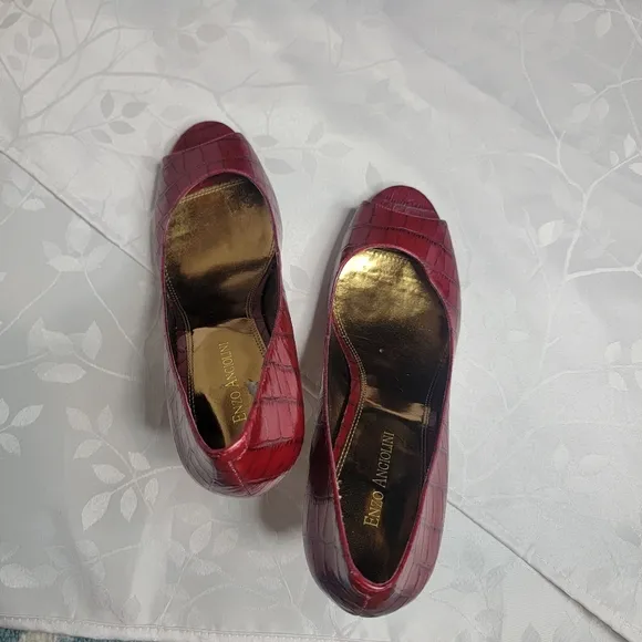 EUC Enzo Angiolini Red Patent Leather Peep Toe Stiletto‎ High Heels Pumps 10M