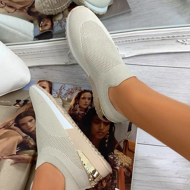 Fashionable supportive orthopedic footwear