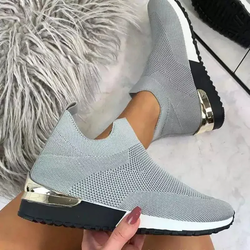 Fashionable supportive orthopedic footwear