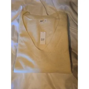 GAP Lightweight Women's V-Neck Long Sleeve Sweater Cream Size XL