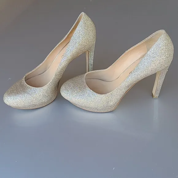 Gianni Bini Jeanna Champagne Gold Glitter Platform Heels Pumps 9.5