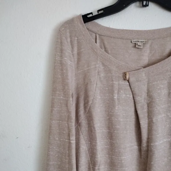 Holding Horses Anthropologie tan lightweight asymmetrical sweater size Small