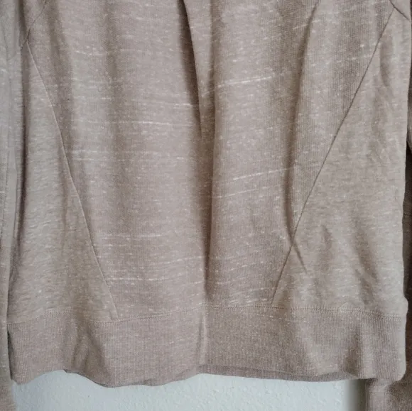 Holding Horses Anthropologie tan lightweight asymmetrical sweater size Small