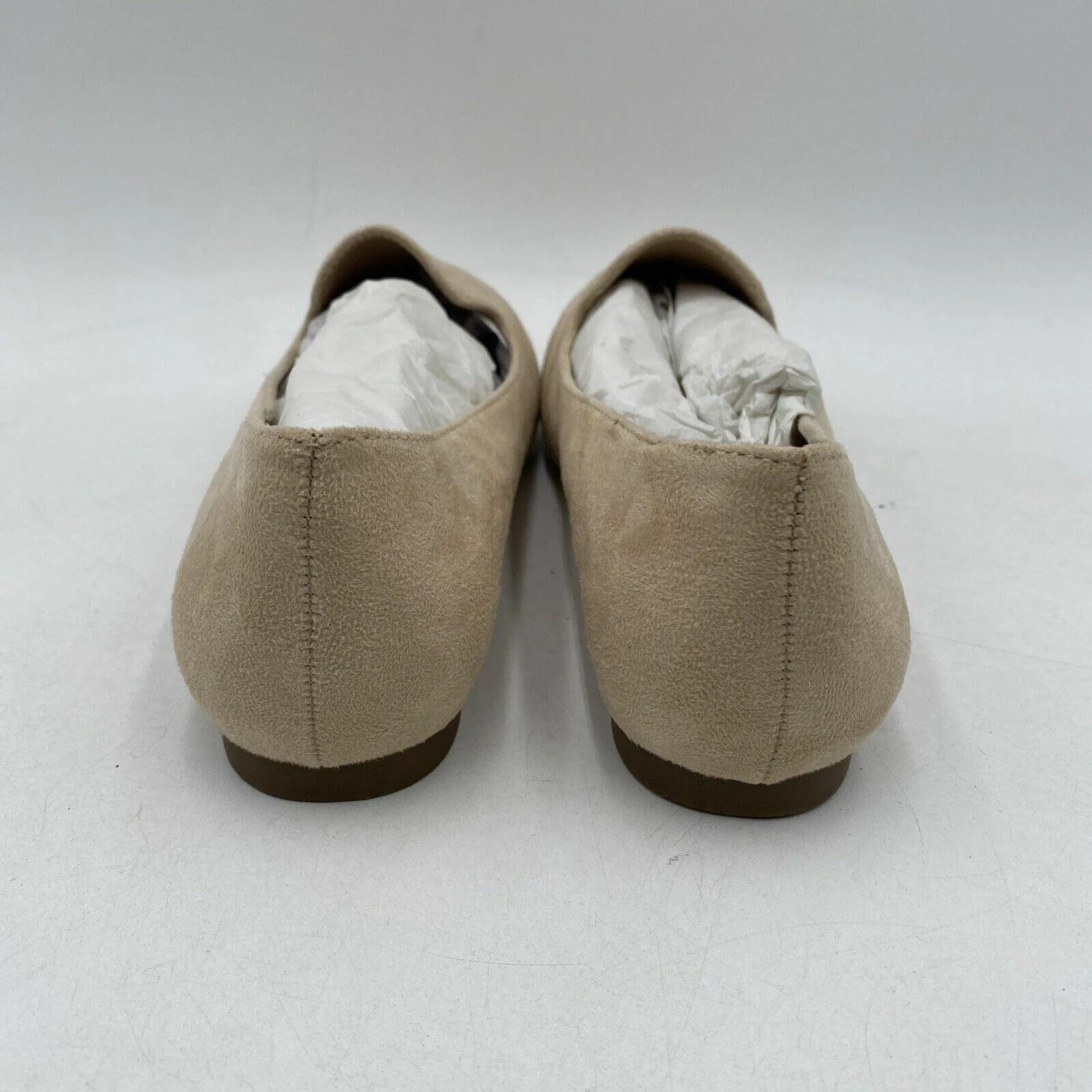 Journee Collection Women's Mindee Flat Tan Size 5.5WD - Very Good